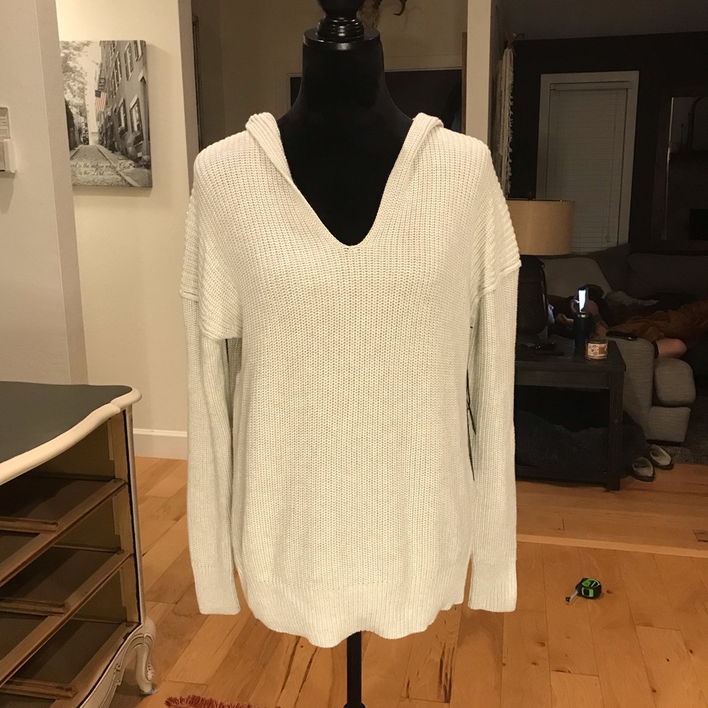 NWT Rachel Zoe cream knit hoodie with zipper detail size small